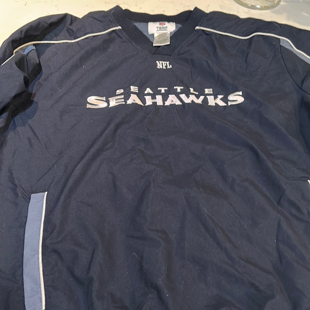 Seattle Seahawks V-Neck Softshell Pullover Jacket Size L